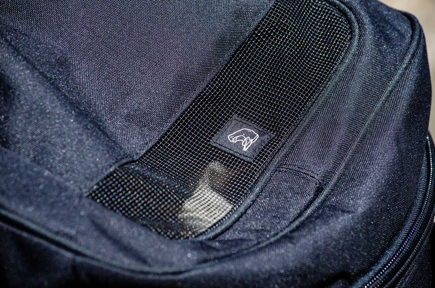 Albek Sprung Gear Bag Meridian Wheeled Covert Black