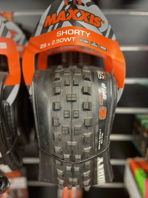Shorty 29 3C MaxxGrip DH TR – Sprung - Main Image