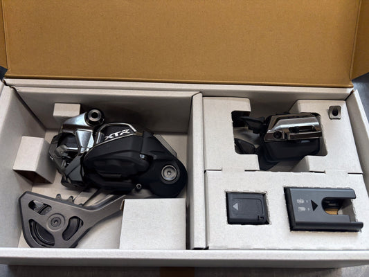 Shimano GP-M9250 Di2 Drivetrain Kit XTR RD-M9250-SGS BT-DN320 EC-DN100 SW-M9250IR I-Spec EV