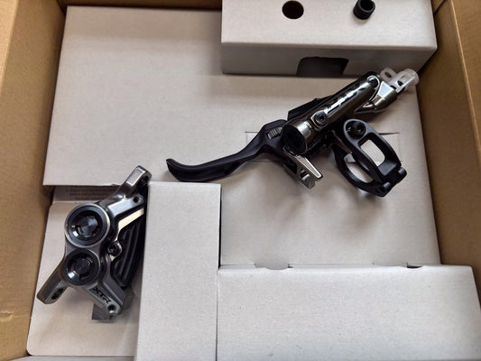 Shimano BR-M9220 Rear Disc Brake XTR Trail BL-M9220 Left Lever w/metal pad w/fin
